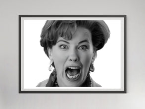 Home Alone Movie Poster, 90s Retro Comedy Scene, Kevin's Mom Scream, Black and White Art Print, Christmas Wall Decor, Gift, Digital Download 1791567899