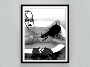 Naked Woman in Bathtub Print, Feminist Poster, Black and White, Printable Hypebeast Wall Art, Teen Girls Bathroom Decor, Digital Download 1784695671